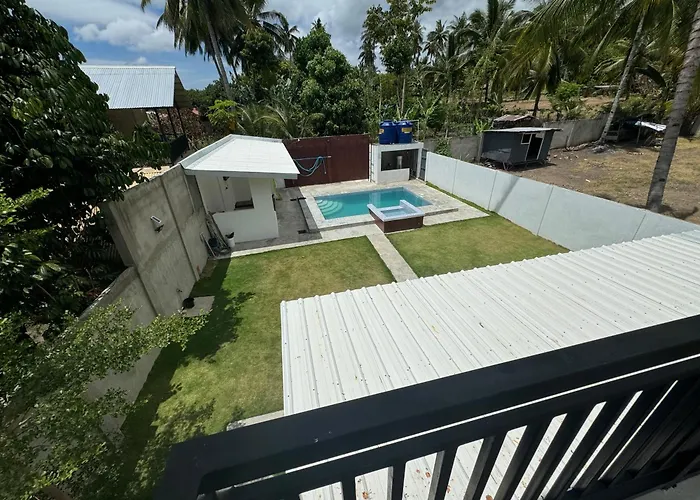 Valencia Pool Studio